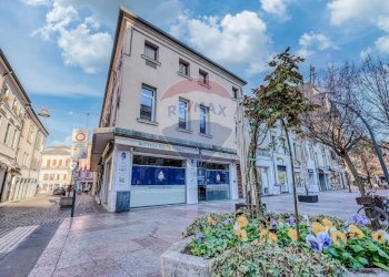 Edificio all\'aperto - Ufficio Rovigo - foto 28