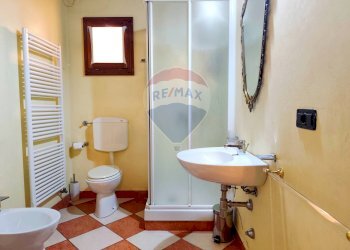 primo bagno  dettagli - Quadrilocale Ferrara - foto 10