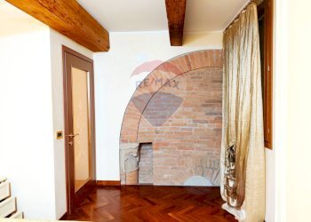 Hall / corridoio - Quadrilocale Ferrara - foto 29