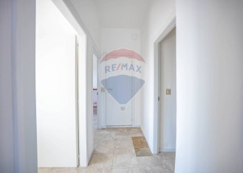 Hall / corridoio - Quadrilocale Comacchio - foto 22