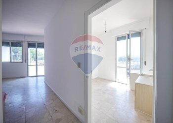 Hall / corridoio - Quadrilocale Comacchio - foto 23