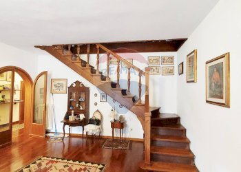 Scale - Villa Piombino - foto 10