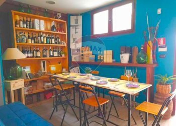 Sala da pranzo - Shop strada giaveno
 
31, Trana - photo 13