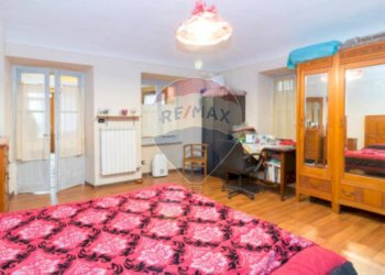 Camera / camera da letto - Quadrilocale via ratti
 
6, Trana - foto 15