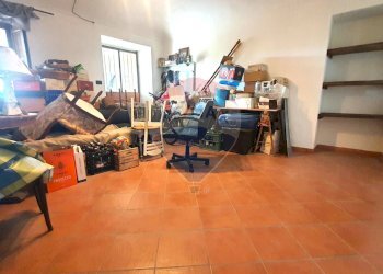 Soggiorno - Quadrilocale via ratti
 
6, Trana - foto 22