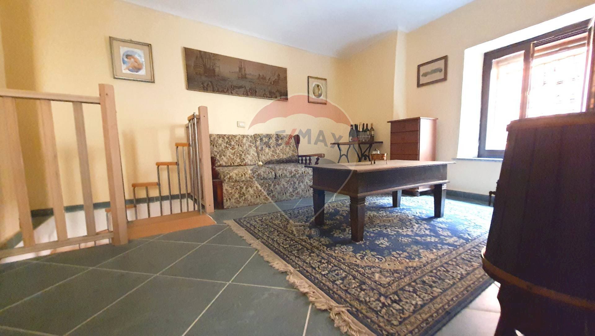 Soggiorno - Semi-detached house via vallone
 
17, Mattie - photo 1