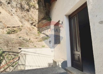 Balcone - Casa semi indipendente via vallone
 
17, Mattie - foto 3