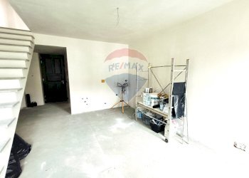 Stanza vuota - Bilocale Via Torino
 
17, Cantalupa - foto 4