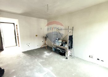 Stanza vuota - Bilocale Via Torino
 
17, Cantalupa - foto 15