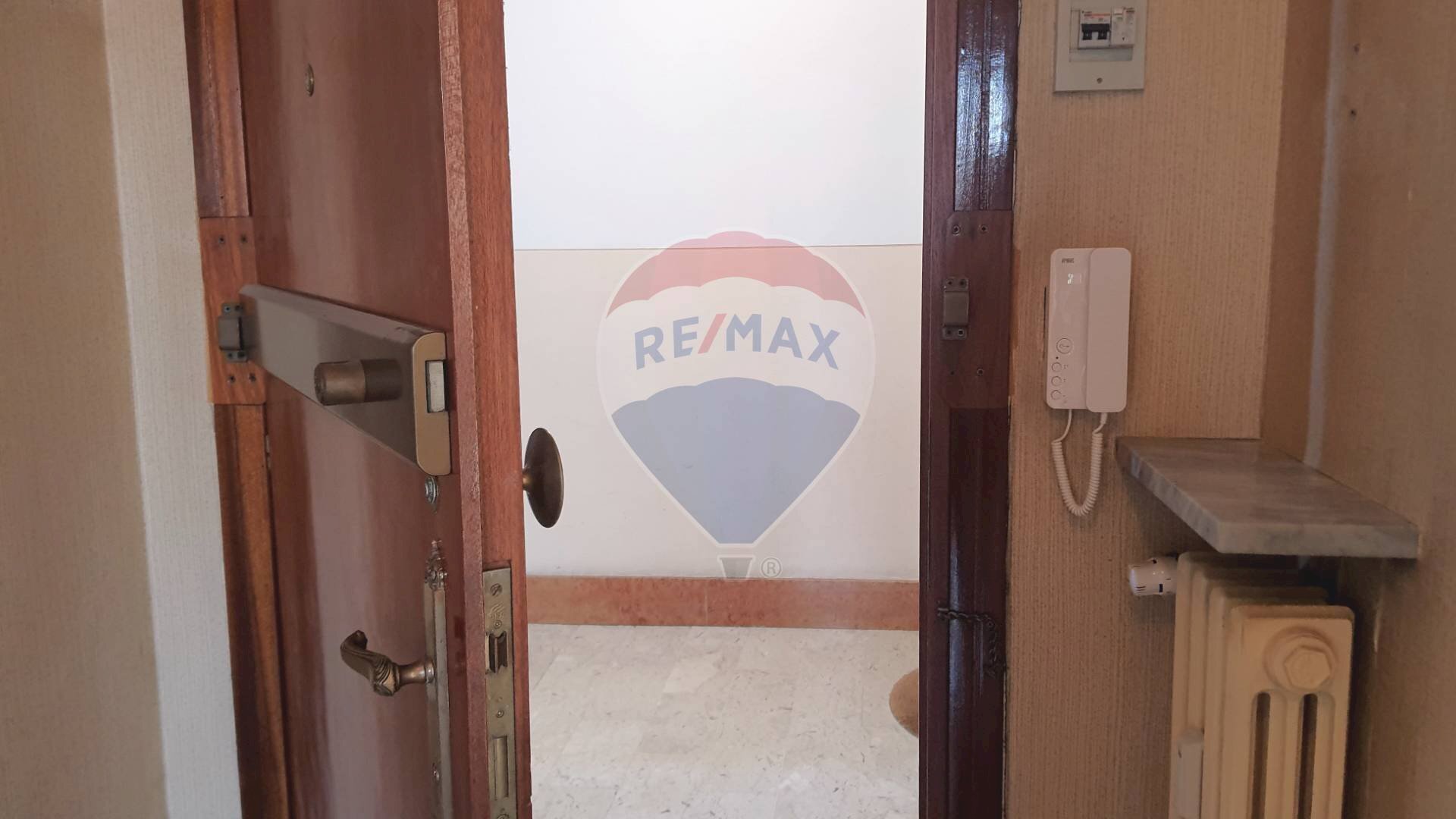 Hall / corridoio - Quadrilocale Trombetta
 
7, Vicoforte - foto 3