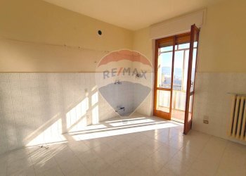 Stanza vuota - Quadrilocale Trombetta
 
7, Vicoforte - foto 21