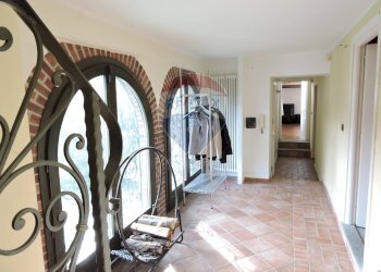 Hall / corridoio - Casa semi indipendente Borgata Peata
 
3, Giaveno - foto 42