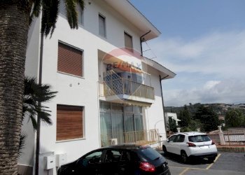 Edificio all\'aperto - Monolocale Via Diano San Pietro, Diano Marina - foto 4