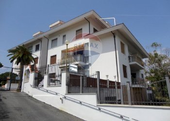 Edificio all\'aperto - Monolocale Via Diano San Pietro, Diano Marina - foto 6