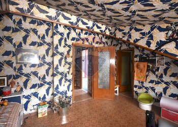 Camera / camera da letto - Quadrilocale via della Torre
 
17, Buttigliera Alta - foto 16