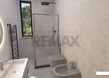 Bagno - Casa indipendente Piazza Martiri della Libertà
 
22, Galliate - foto 9