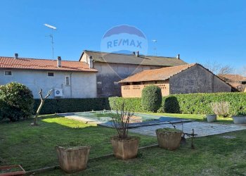 Giardino - Casa indipendente via conturbia
 
3, Suno - foto 14