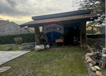 Giardino - Casa indipendente via conturbia
 
3, Suno - foto 17