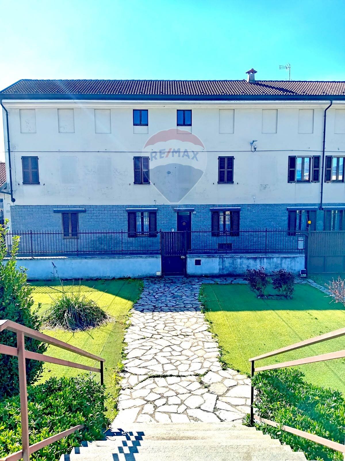 Edificio all\'aperto - Villa Via Natale Macchi
 
18, Galliate - photo 3