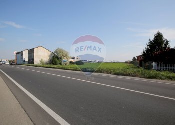 Casa all\'aperto - Terreno edificabile Via Novara
135, Trecate - foto 3