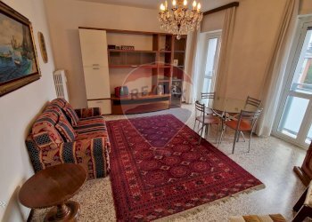 Sala da pranzo - Quadrilocale Piazza San Giovanni Battista Alla Creta
 
2, Milano - foto 4