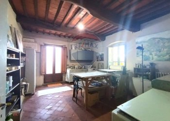 Cucina - Casa indipendente Barga - foto 34