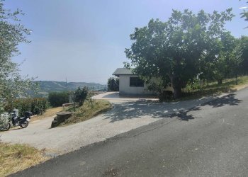 Foto 1 - Rustico Contrada Paterno, Acquaviva Picena - foto 1