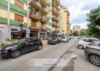 Foto 5 - Locale Commerciale Via Vincenzo Barbera
 
21, Palermo - foto 5