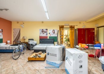 Foto 24 - Locale Commerciale Via Vincenzo Barbera
 
21, Palermo - foto 24