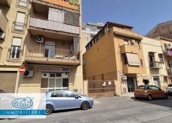 Foto 4 - Locale Commerciale Via Ruggero Loria
12, Palermo - foto 3