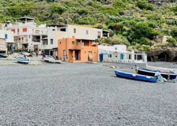 Foto 10 - Casa indipendente Via Rombo
 
1, Leni - foto 10