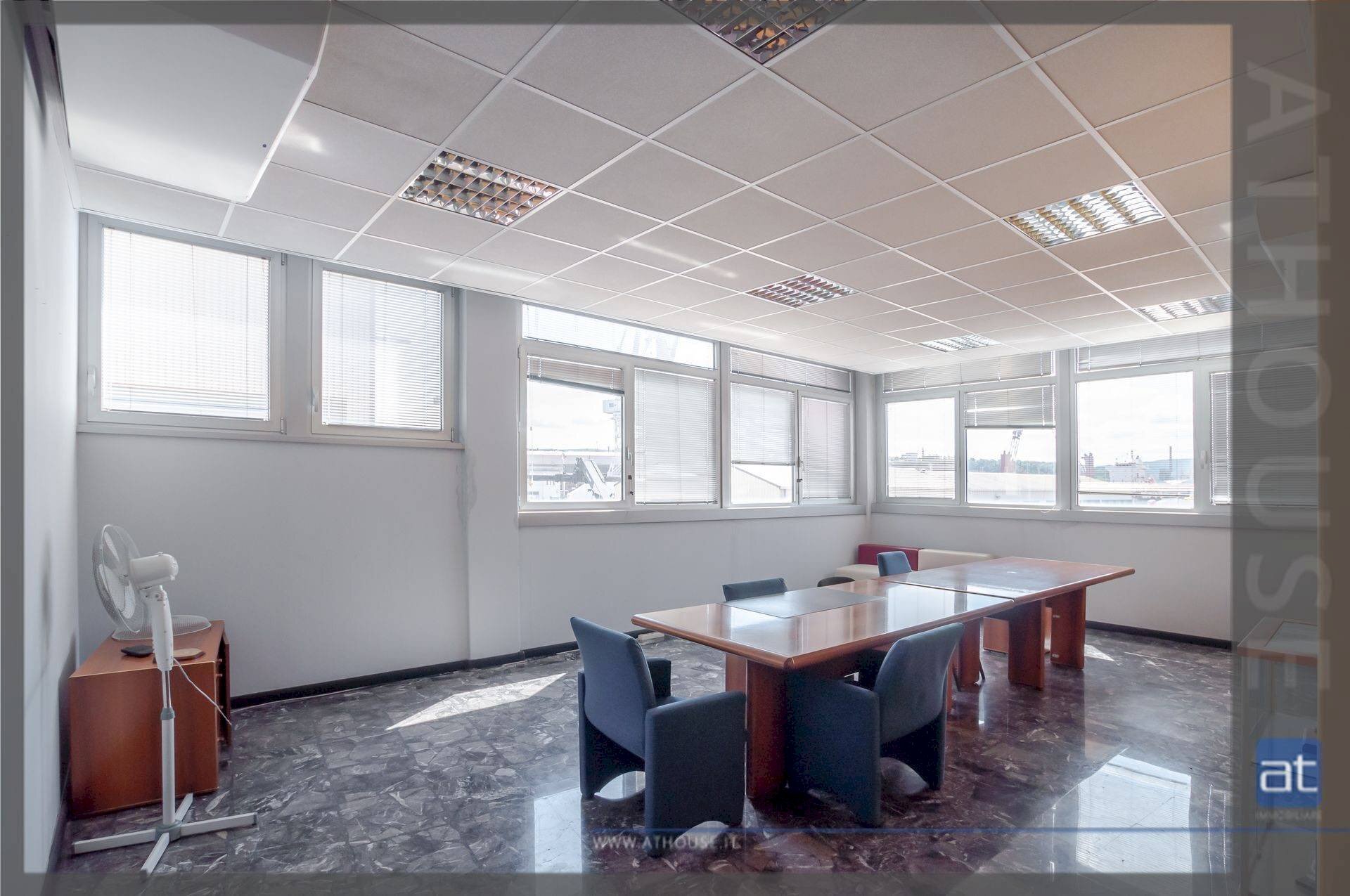 Foto 3 - Office Via Karl Ludwig Von Bruck
 
32, Trieste - photo 3