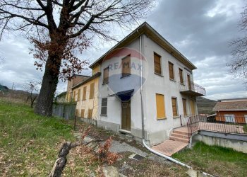 Casa all\'aperto - Appartamento Via Monte Della Guardia
 
2, Varano de' Melegari - foto 5