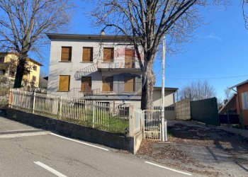 Casa all\'aperto - Appartamento Via Monte Della Guardia
 
2, Varano de' Melegari - foto 6