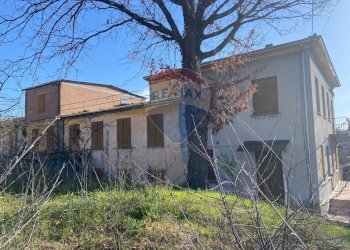 Casa all\'aperto - Appartamento Via Monte Della Guardia
 
2, Varano de' Melegari - foto 12