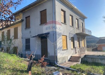 Casa all\'aperto - Appartamento Via Monte Della Guardia
 
2, Varano de' Melegari - foto 16