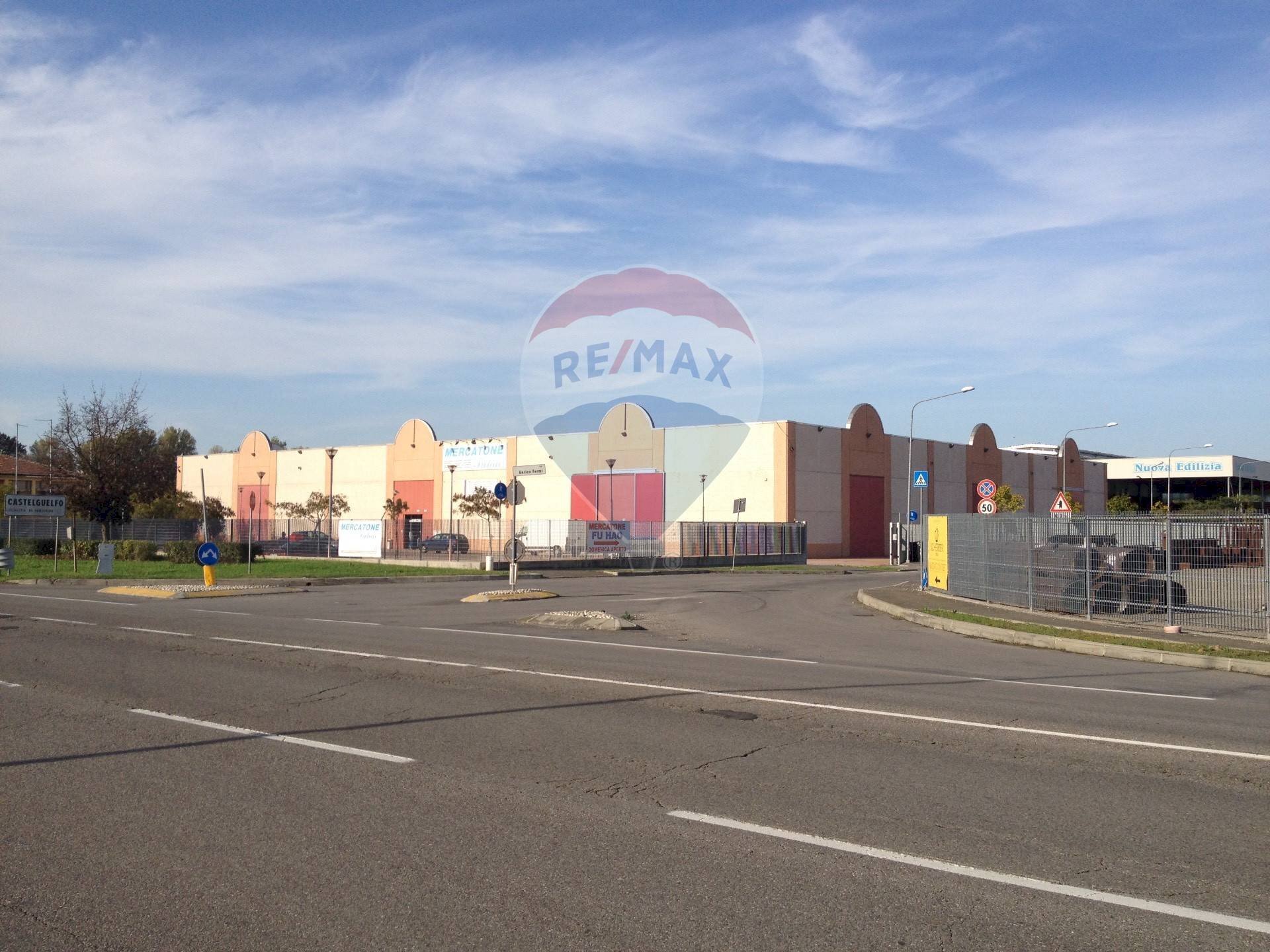 Edificio all\'aperto - Locale Commerciale Fontevivo - foto 2