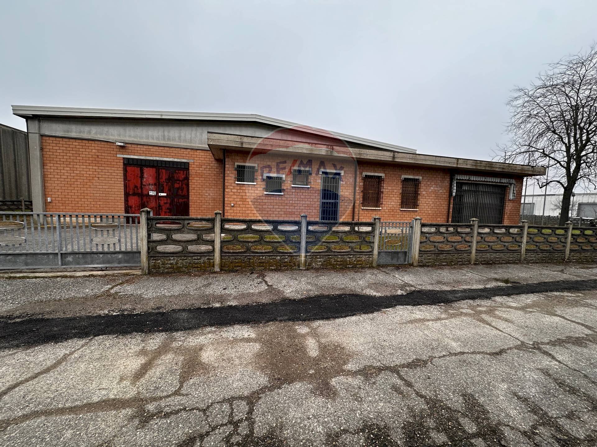 Casa all\'aperto - Capannone pinzone
 
7, Poggio Rusco - foto 3