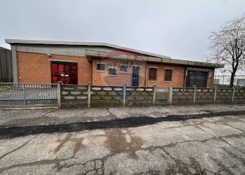 Casa all\'aperto - Capannone pinzone
7, Poggio Rusco - foto 3