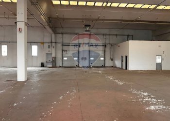 Parcheggio - Capannone pinzone
7, Poggio Rusco - foto 14