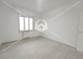 Foto 14 - Trilocale Corso Europa
 
18, Loano - foto 14