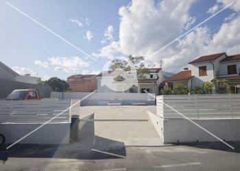 Foto 18 - Bilocale Via Varese
 
34, Loano - foto 18