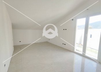 Foto 9 - Bilocale Via Varese
 
34, Loano - foto 9