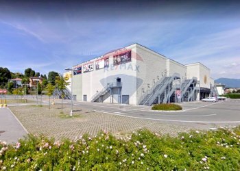 Edificio all\'aperto - Locale Commerciale Via G. Leopardi
 
1, Montano Lucino - foto 2