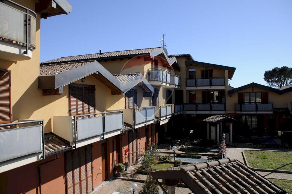 Casa all\'aperto - Trilocale via canaletto, Tradate - foto 2