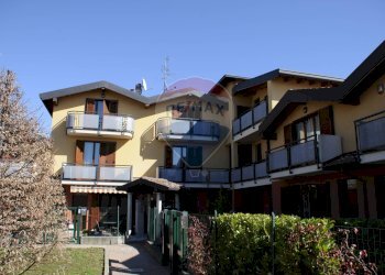 Edificio all\'aperto - Trilocale via canaletto, Tradate - foto 19