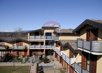 Edificio all\'aperto - Trilocale via canaletto, Tradate - foto 24