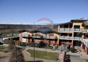 Edificio all\'aperto - Trilocale via canaletto, Tradate - foto 25