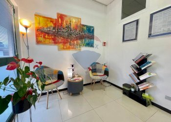 Soggiorno - Locale Commerciale Via Varesina
126a, Villa Guardia - foto 31