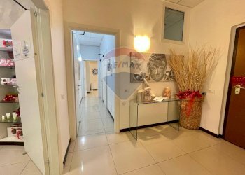 Hall / corridoio - Locale Commerciale Via Varesina
126a, Villa Guardia - foto 35